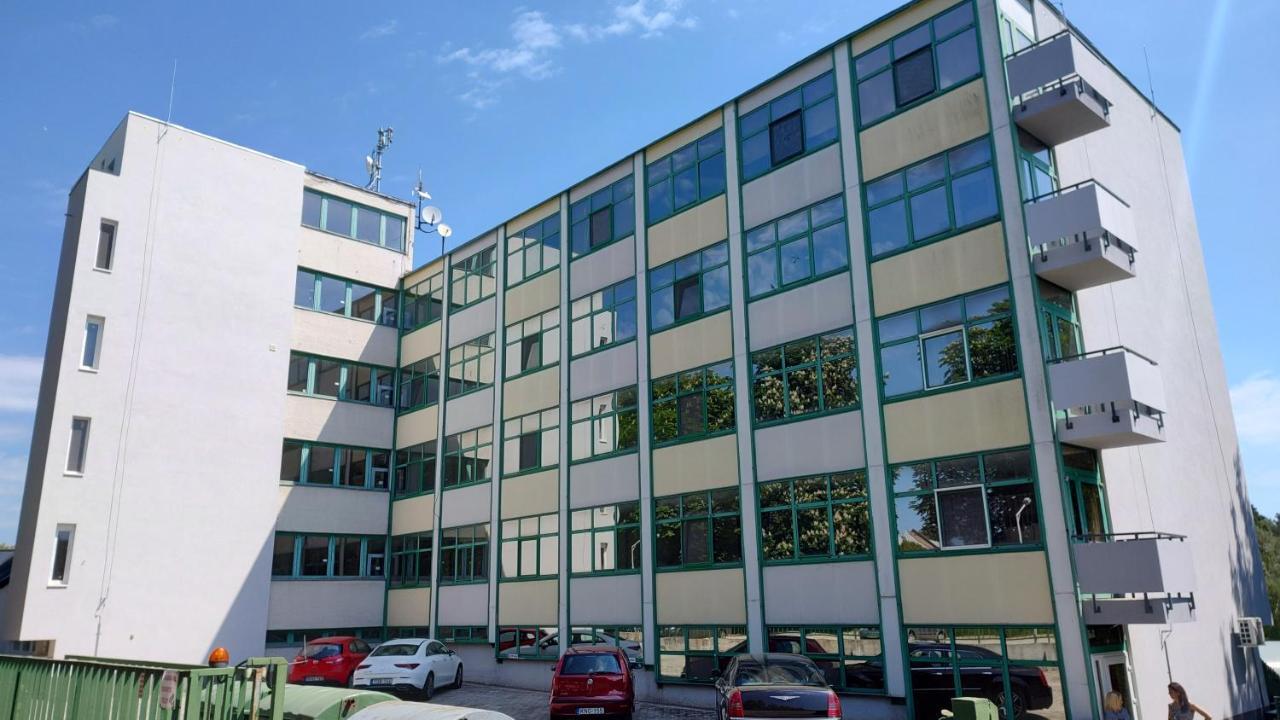 Mira Apartman Apartamento Keszthely Exterior foto