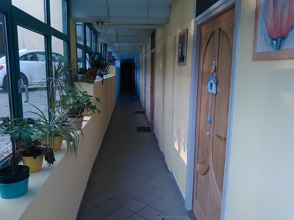 Mira Apartman Apartamento Keszthely Exterior foto