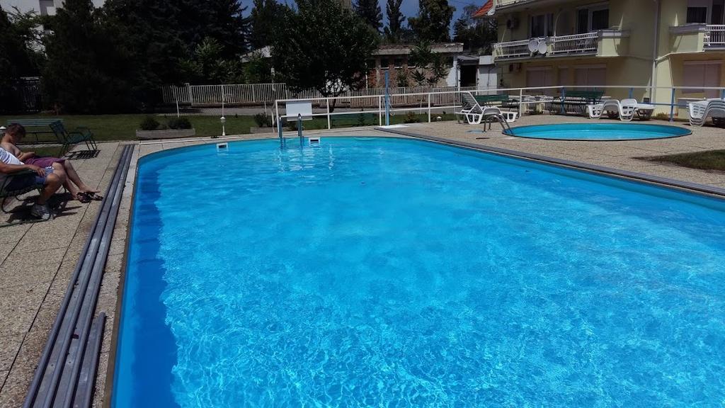 Mira Apartman Apartamento Keszthely Exterior foto